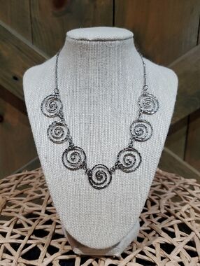 Vintage Silver Spiral Link Necklace